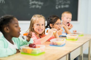 如何选择加拿大学校来降低留学费用.jpg 如何选择加拿大学校来降低留学费用.jpg